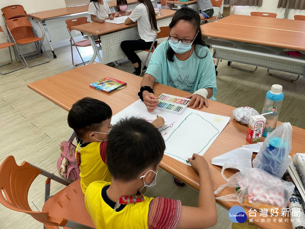 生活壓力導致體罰或不當管教負面情緒　家扶親子情緒成長團體伴著他們一起前進