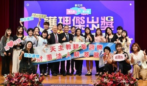 侯友宜表揚86位護理人員，以及近百位優良護理人員，藉以感謝堅守崗位守護市民健康