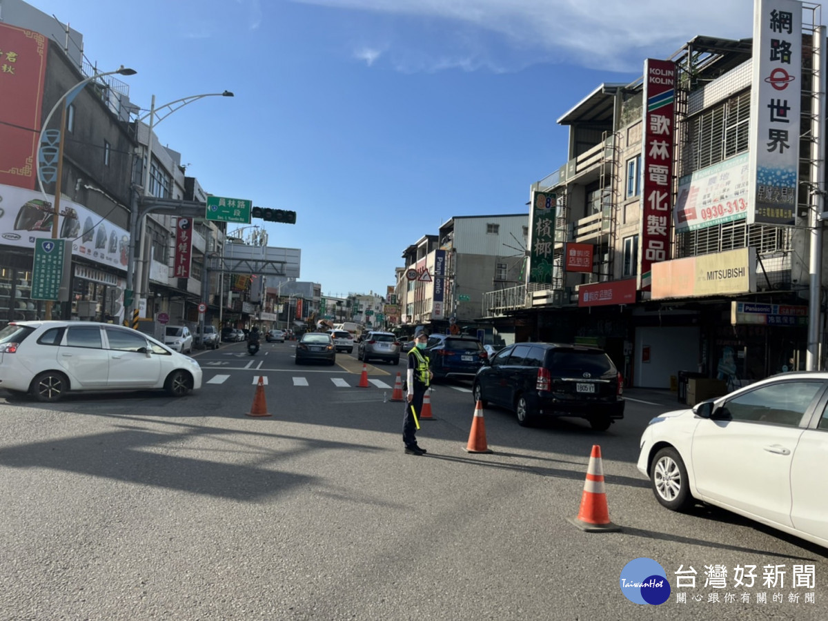 大溪警方特別列出易壅塞路段供民眾參考，提供建議替代道路，以期提早因應。<br /><br />
<br /><br />
