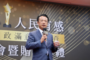 台灣世界新聞傳播協會2022全國縣市施政滿意度調查，翁章梁施政滿意度全台第一／嘉義縣府提供