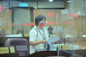 ▲原民長照人才培訓不力？市議員陳姿伶：提報729人僅到位23人。（圖/市議會提供）