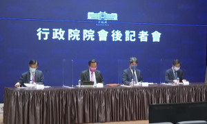 （圖／翻攝自YouTube頻道行政院開麥啦-2直播）