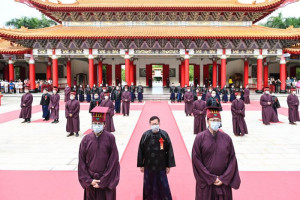 市長擔任正獻官。