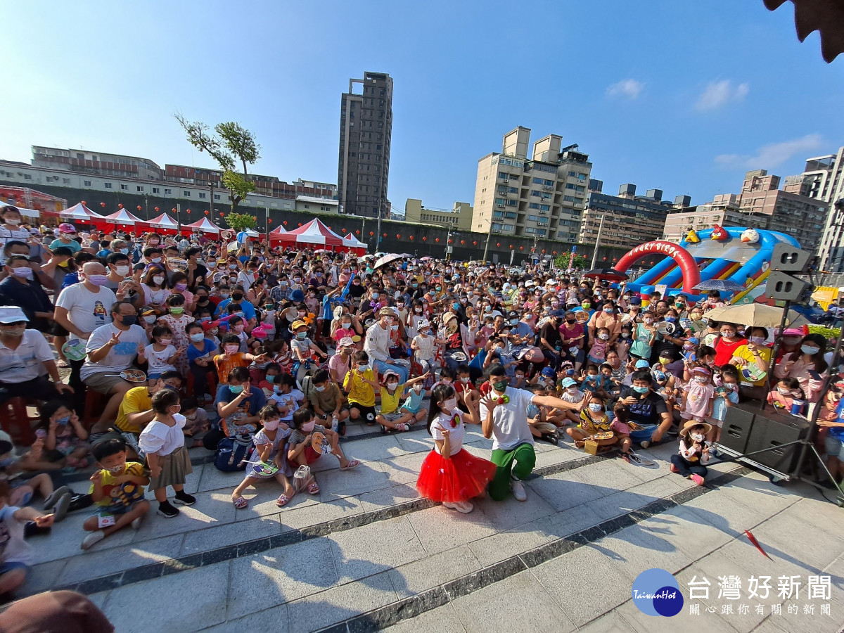 新月文化祭重溫廟口看戲　布袋戲及歌仔戲熱鬧上演