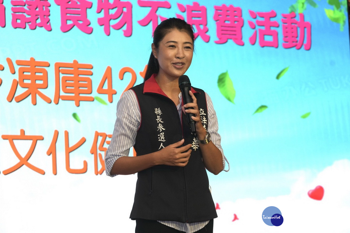許淑華希望能持續愛心綿延不絕。（許淑華服務處提供）