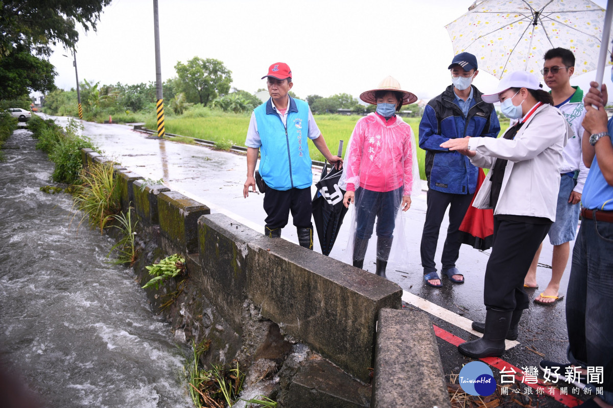東北季風帶來連日豪雨　徐榛蔚前往花蓮市、吉安鄉視察淹水災情