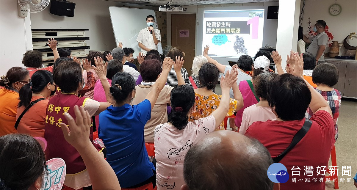 防災大使將防災觀念從校園的落實、深化到社區，進而推廣至家庭
