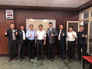 刑事局副局長黃家琦赴雲檢拜會，刑事局黃家琦副局長(右4)、中打大隊長廖水池(右3)、檢察長張春暉(右5)、主任檢察官吳文城(右6)、大隊長曾順光(左2)／警方提供