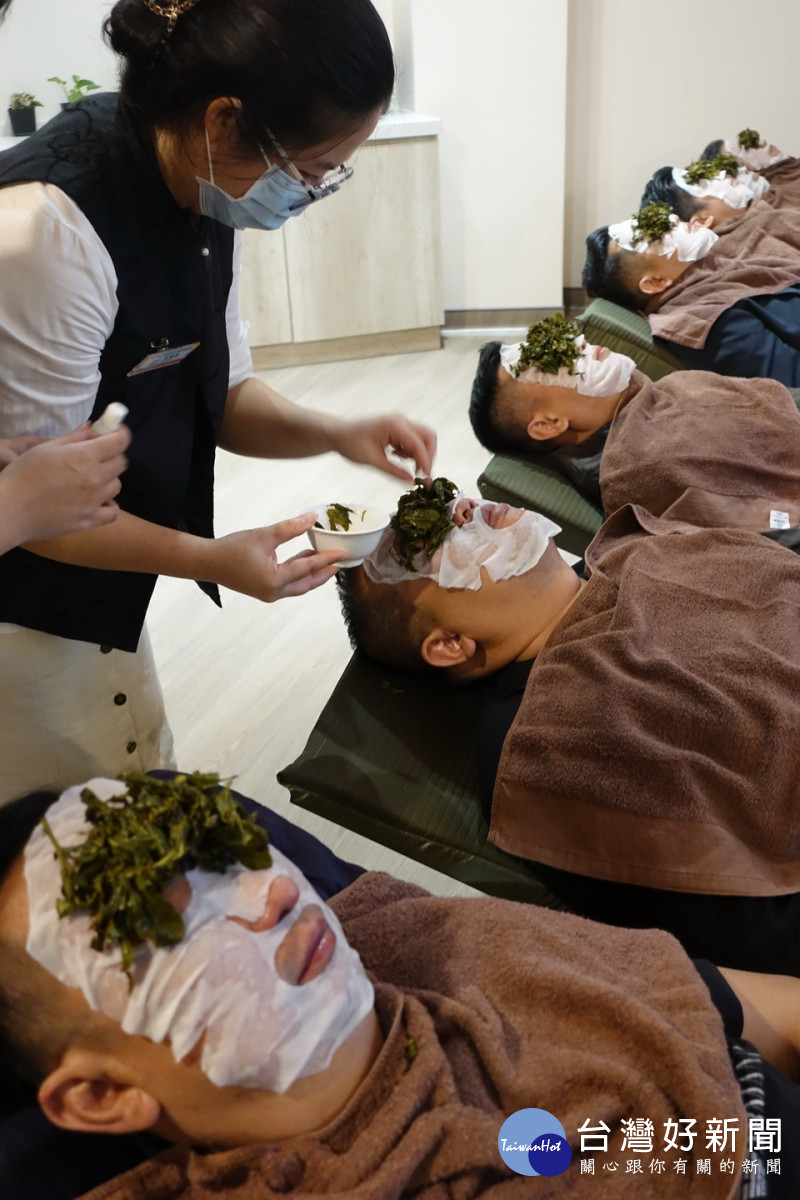 茶薰六覺是一次難得的茶SPA體驗。（參山管理處提供）