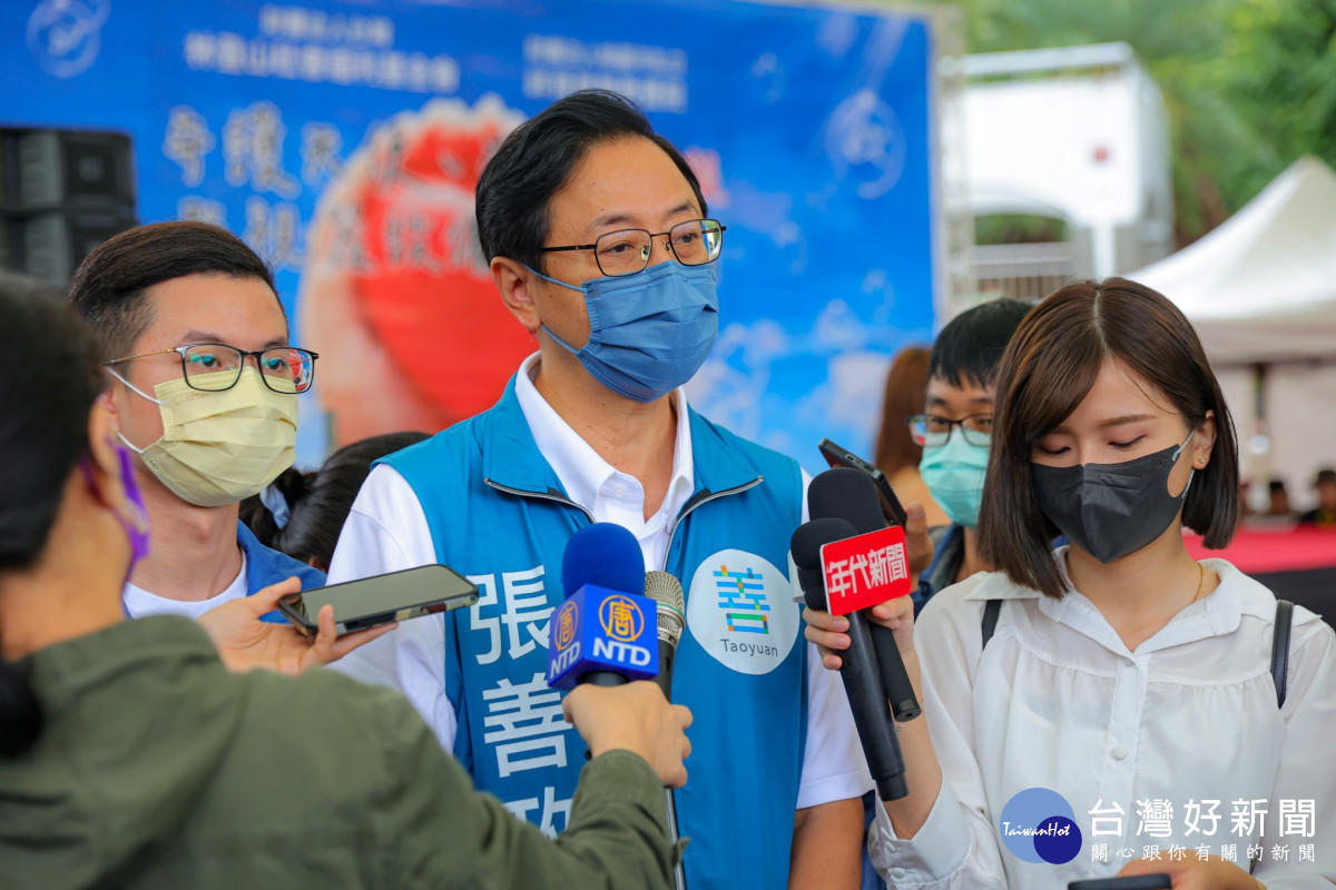 張善政痛批，民進黨抹黑抹到踐踏傳統道德，把文章做到已經過世的老人家身上，讓人情何以堪！<br />
<br />
