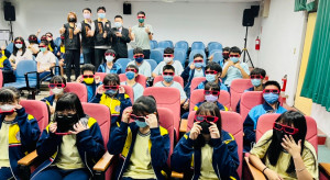 三重警分局至光榮國中傳授全校師生防詐反毒等知能