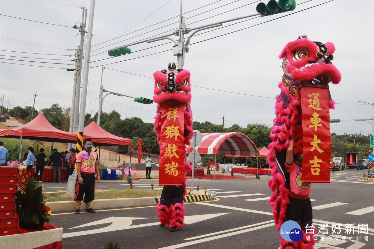 139丙線二期通車典禮在祥獅獻瑞與戰鼓中展開。（記者扶小萍攝）