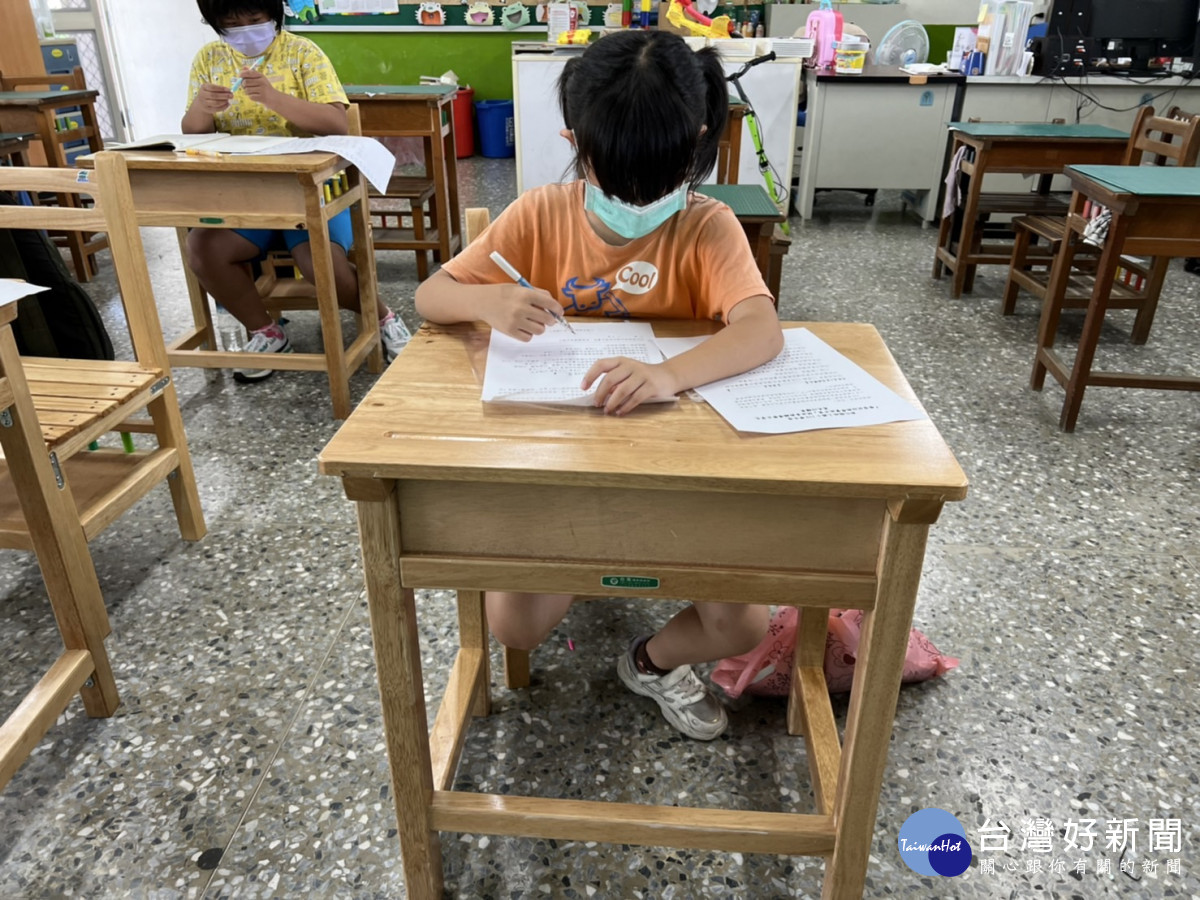 彰化縣中小學72所學校課桌椅汰舊換新　提升學習品質-指尖日報