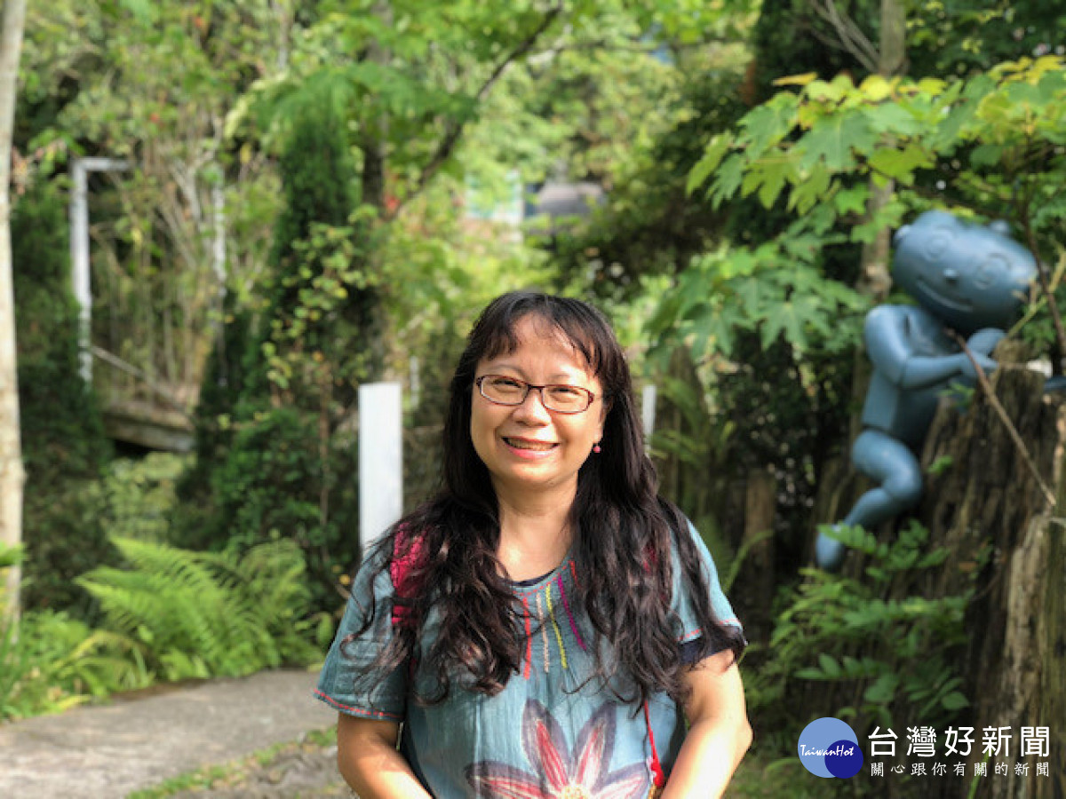 打造閱讀天堂　明道中學丁兆齡老師獲閱讀推動優秀教師