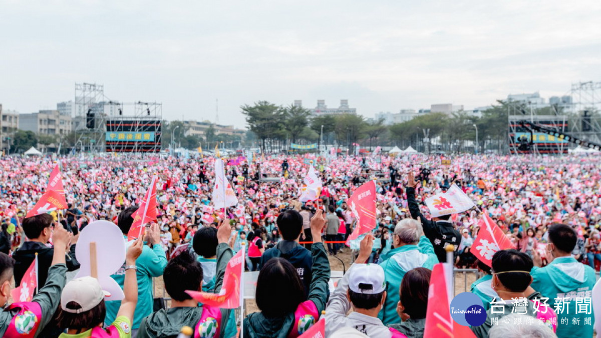 ▲陳其邁今競選總部成立，現場湧進5萬名支持民眾。（圖／記者 許高祥 翻攝）