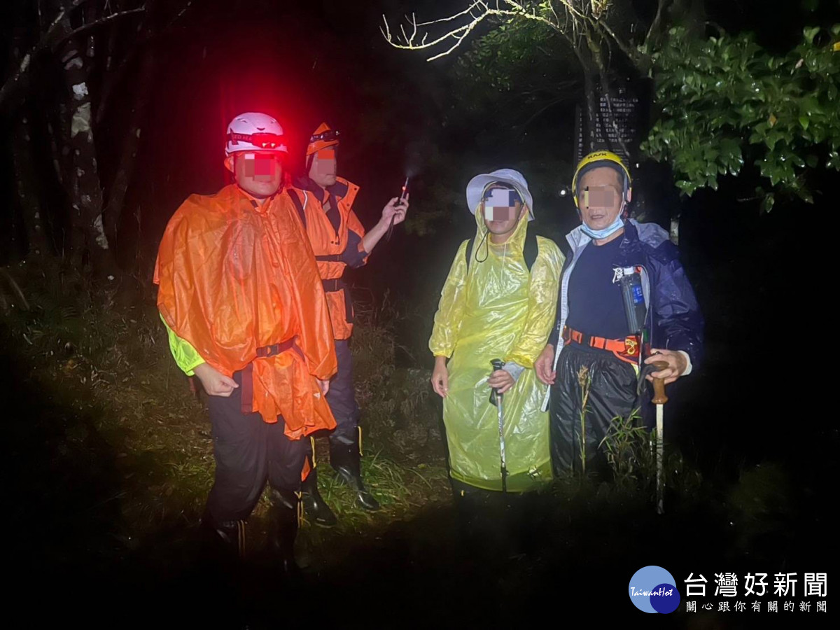 男子獨攀北插天山受困　警、消連夜搜救