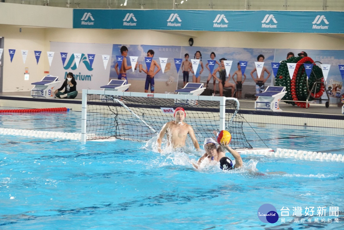 超過12隊伍參加全國水球錦標賽。