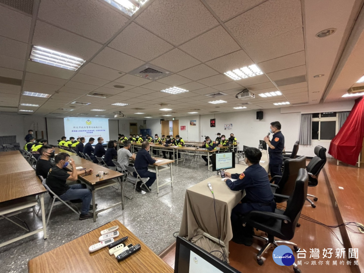 淨化選前治安　板橋警加強擴大臨檢