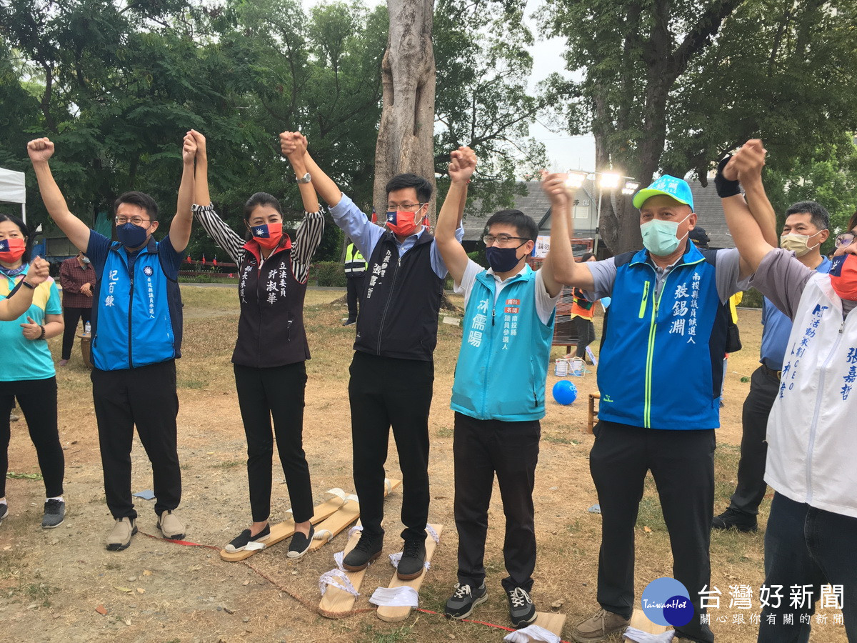 歡慶光復節　張嘉哲許淑華辦懷舊童玩遊戲與民同樂
