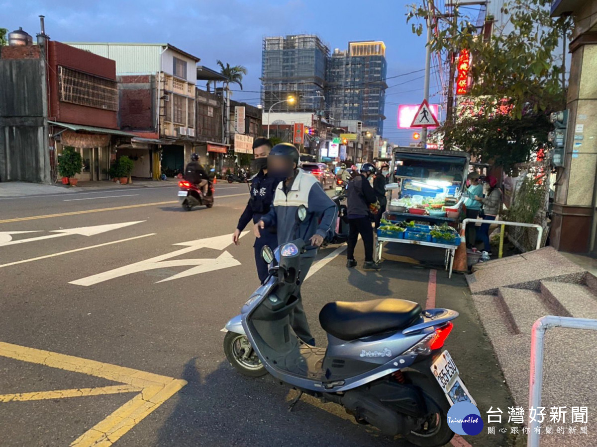 失智老翁迷途4小時　繞行30公里被暖警尋獲助返家