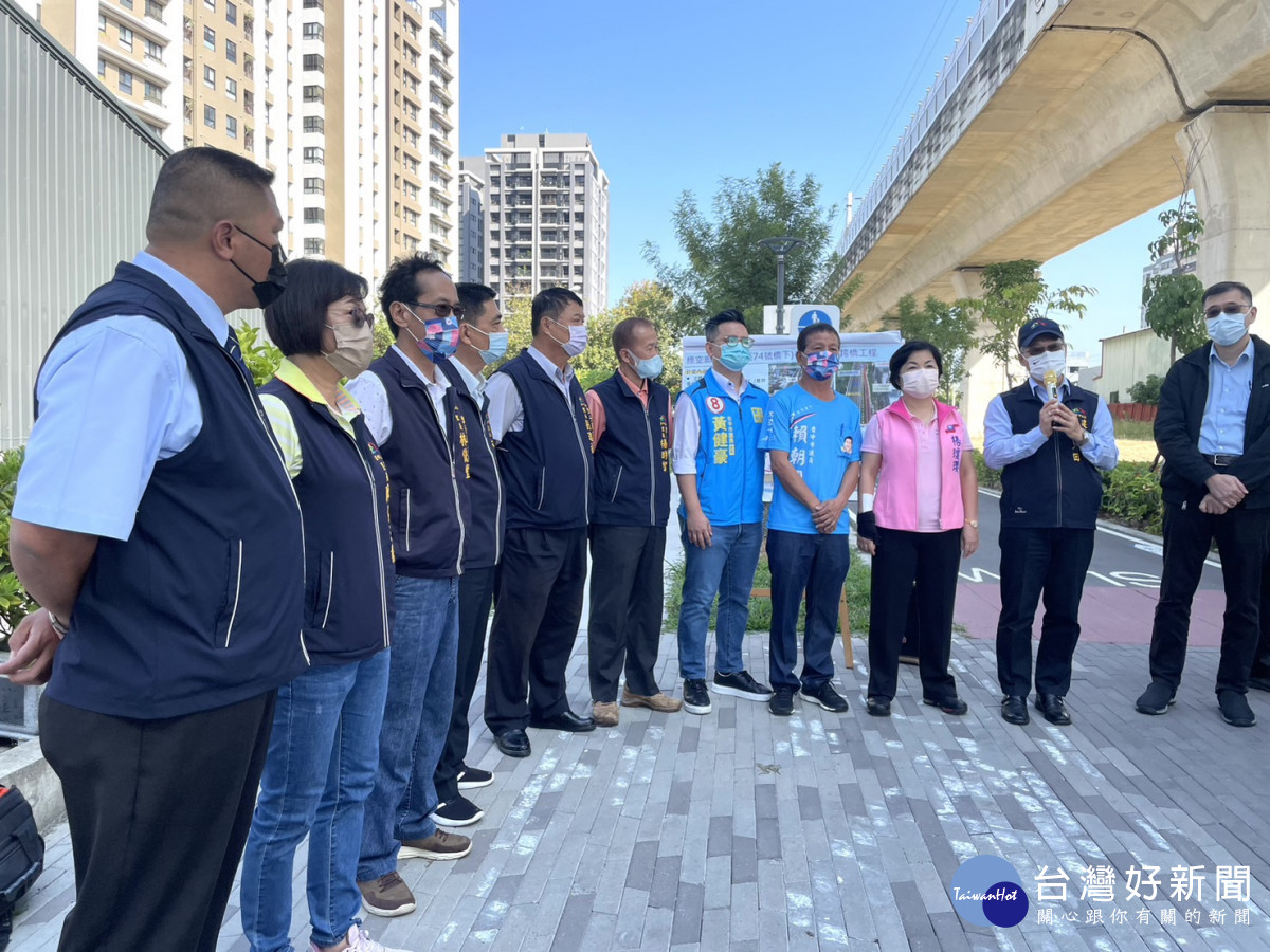 立法委員楊瓊瓔與台中市議員賴朝國、黃健豪爭取鐵道路廊跨橋工程7500萬元。