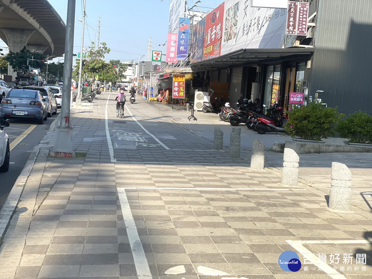 綠空廊道在潭子往北屯路段遭台74線環中東路截斷，導致民眾只能繞路而行。