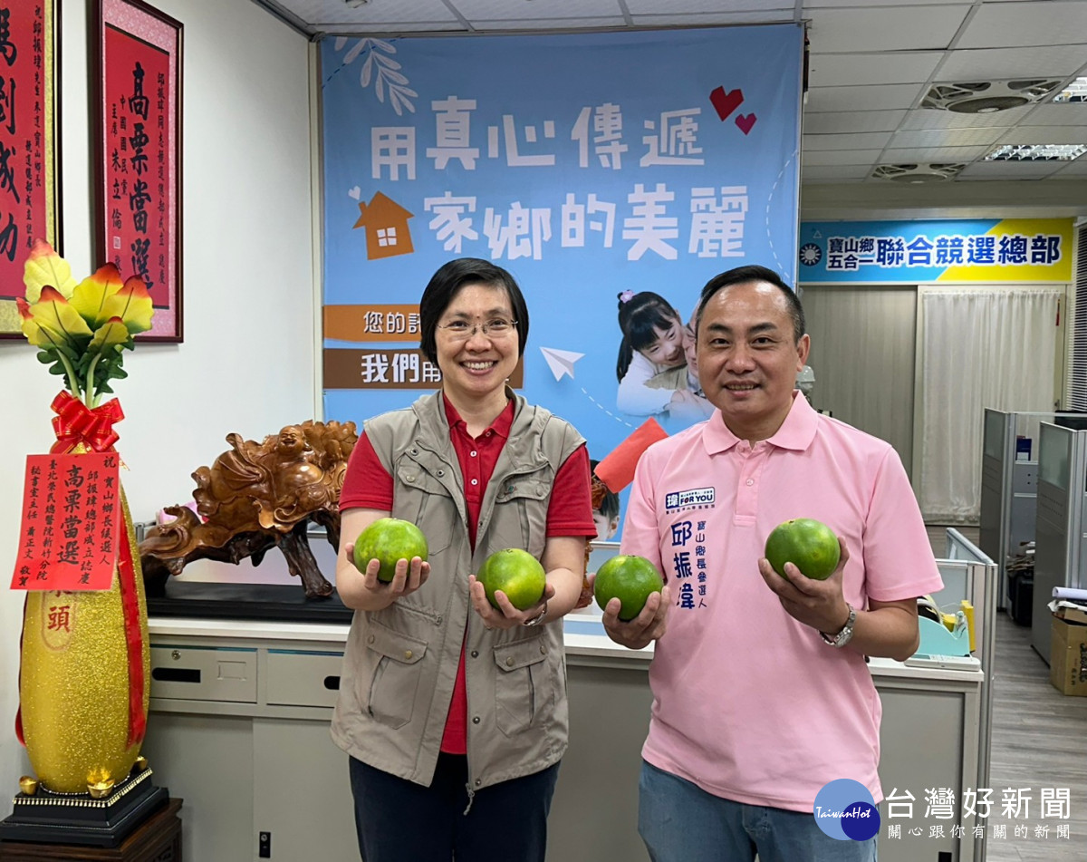 交大學姊徐欣瑩賜福　力挺邱振瑋