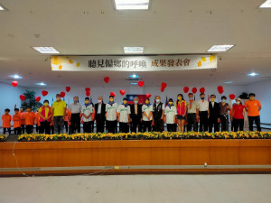 環宇文教基金會為服務的學童辦成年禮。（環宇提供）