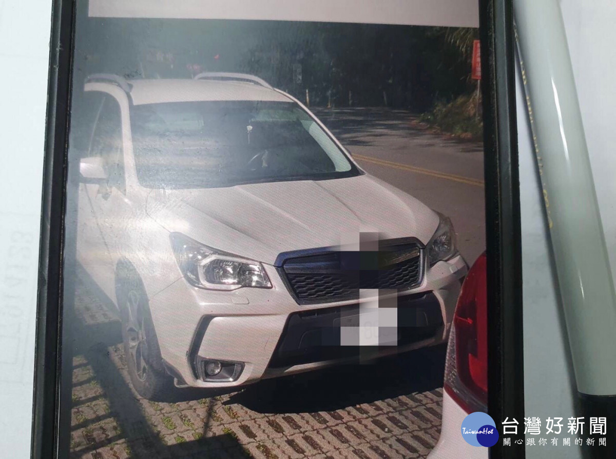 和平警方以車追人，循線查獲王姓男子涉嫌割斷鳶嘴稍來步道引導繩。