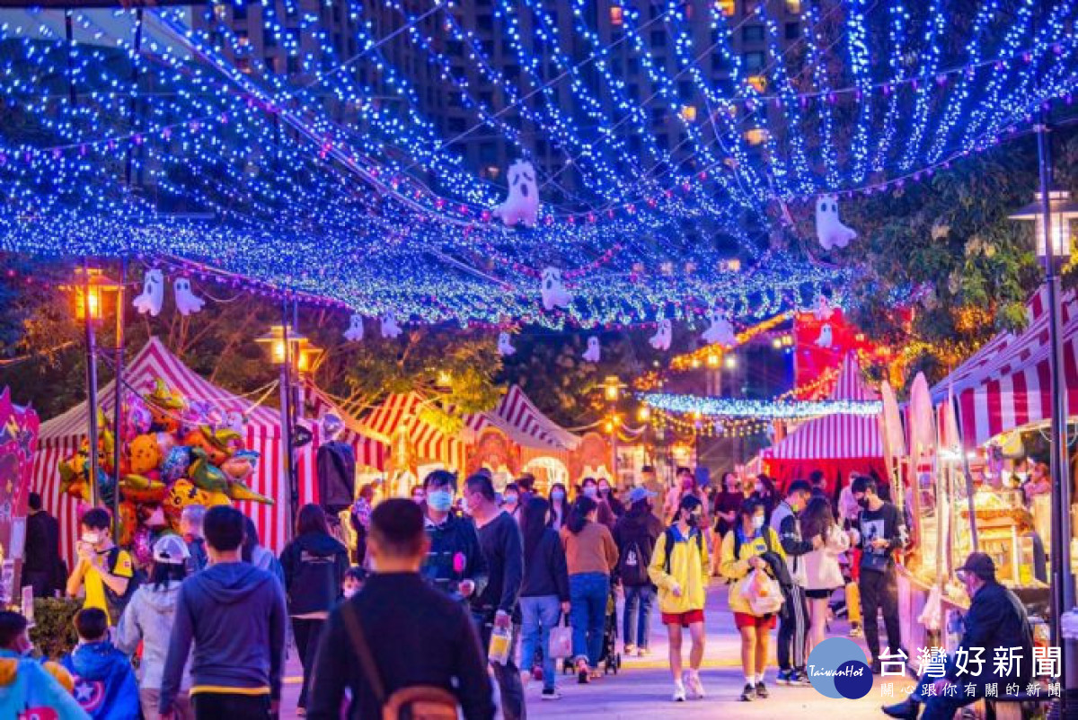 「2022桃園萬聖城」以「驚魂馬戲團」為主題，於11月2日至11月10日熱鬧開城。