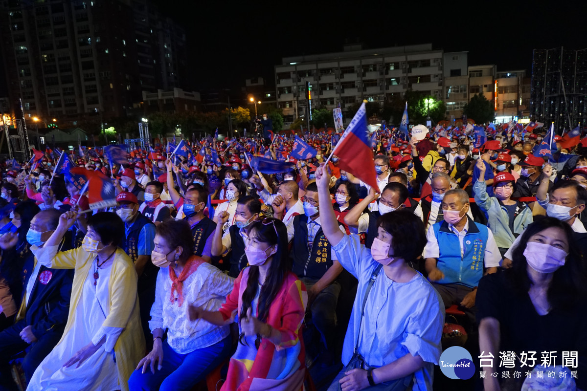 吳呈賢及吳建德競選總部成立晚會，湧入近4千名支持者熱情相挺。