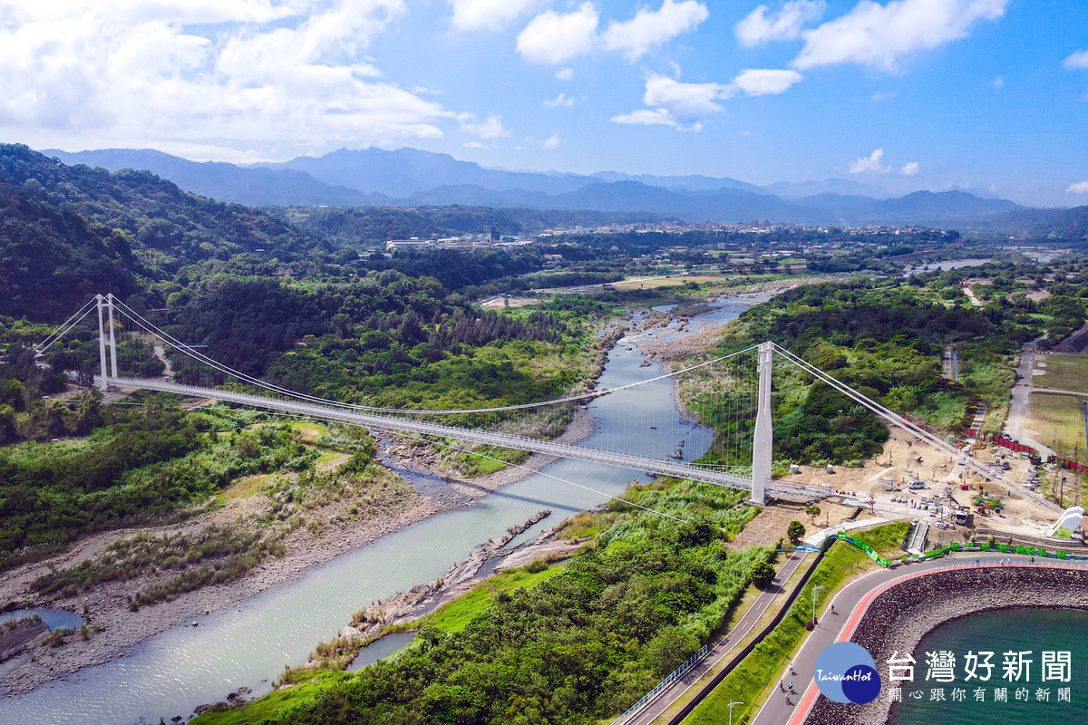 大溪區「中庄吊橋」竣工情形。