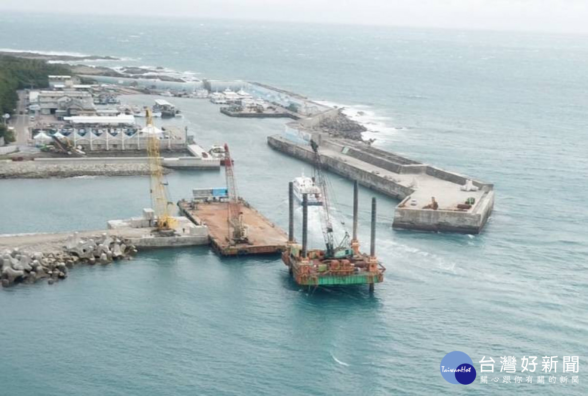 富岡漁港災修工程　臺東縣府籲來往船隻注意安全