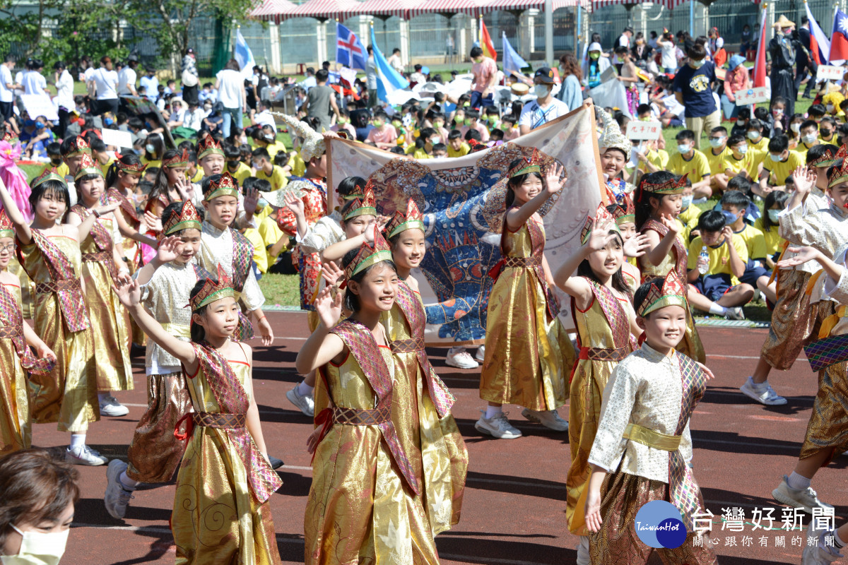 新興國際中小學校慶  32「國」派員來賀　　運動會融入國際教育開啟系列多元活動（泰國504班)