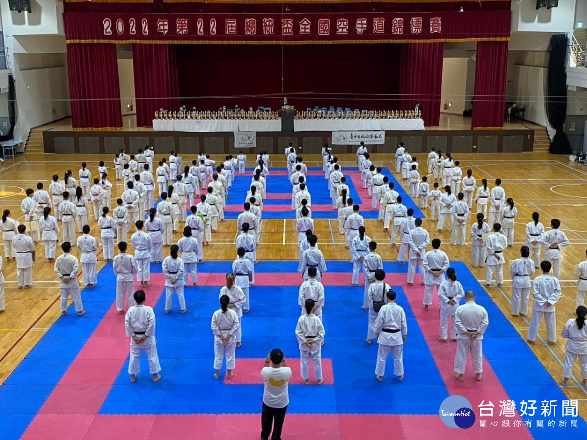 來自臺北、花蓮等地空手道好手齊聚臺中。