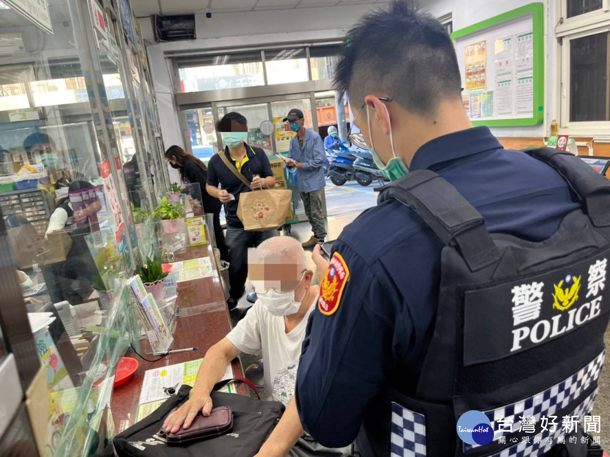 加入飆股群組穩賺大錢，老翁險匯166萬警及時勸阻。