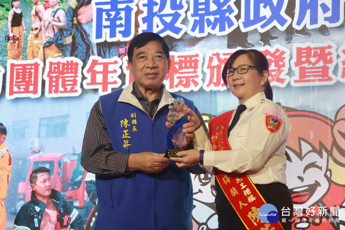 救護志工分隊長陳芳佩獲全國楷模獎。（記者扶小萍攝）
