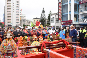 大甲媽祖澎湖遶境會香　賴峰偉接駕祈求護國庇民