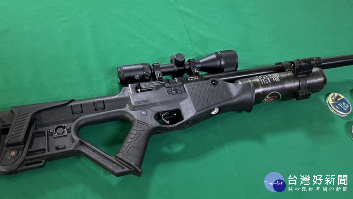 ▲AW-338狙擊槍在警察和軍隊中頗受好評,查獲之改造槍枝結構完整,威力同樣強大。