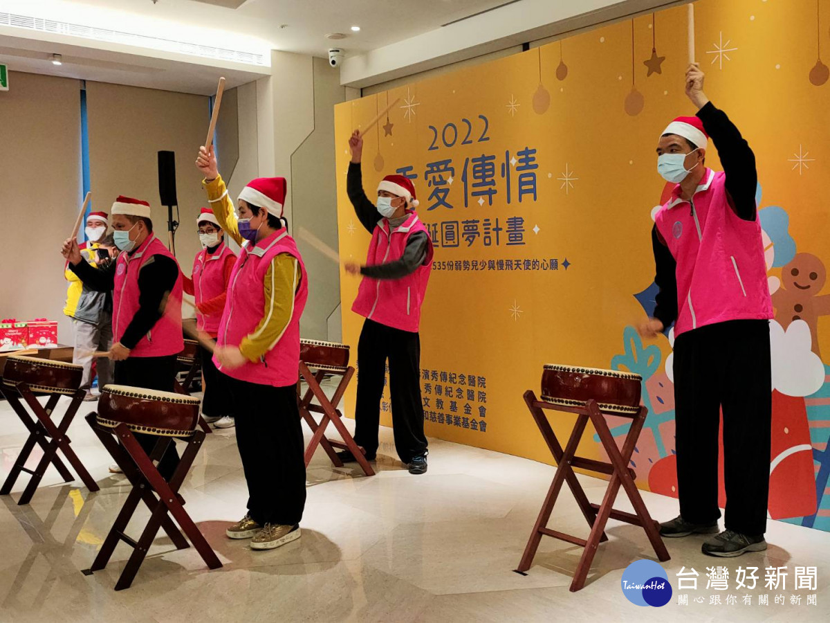「聖母聖心啟智中心」帶來氣勢十足的太鼓演出。圖／記者鄧富珍攝