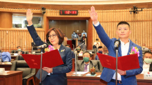 ▲康裕成、曾俊傑當選高市議會正、副議長。（圖／記者 許高祥 翻攝）