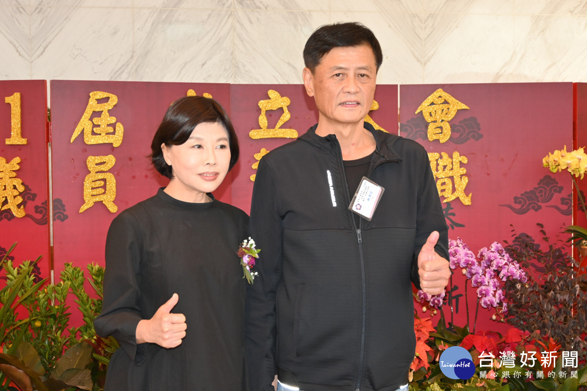 陳姿妏當選本屆嘉義市議長，與夫婿前嘉義市議長林承勳，成為台灣地方議會首對皆擔任過議長的夫妻檔／陳致愷攝影