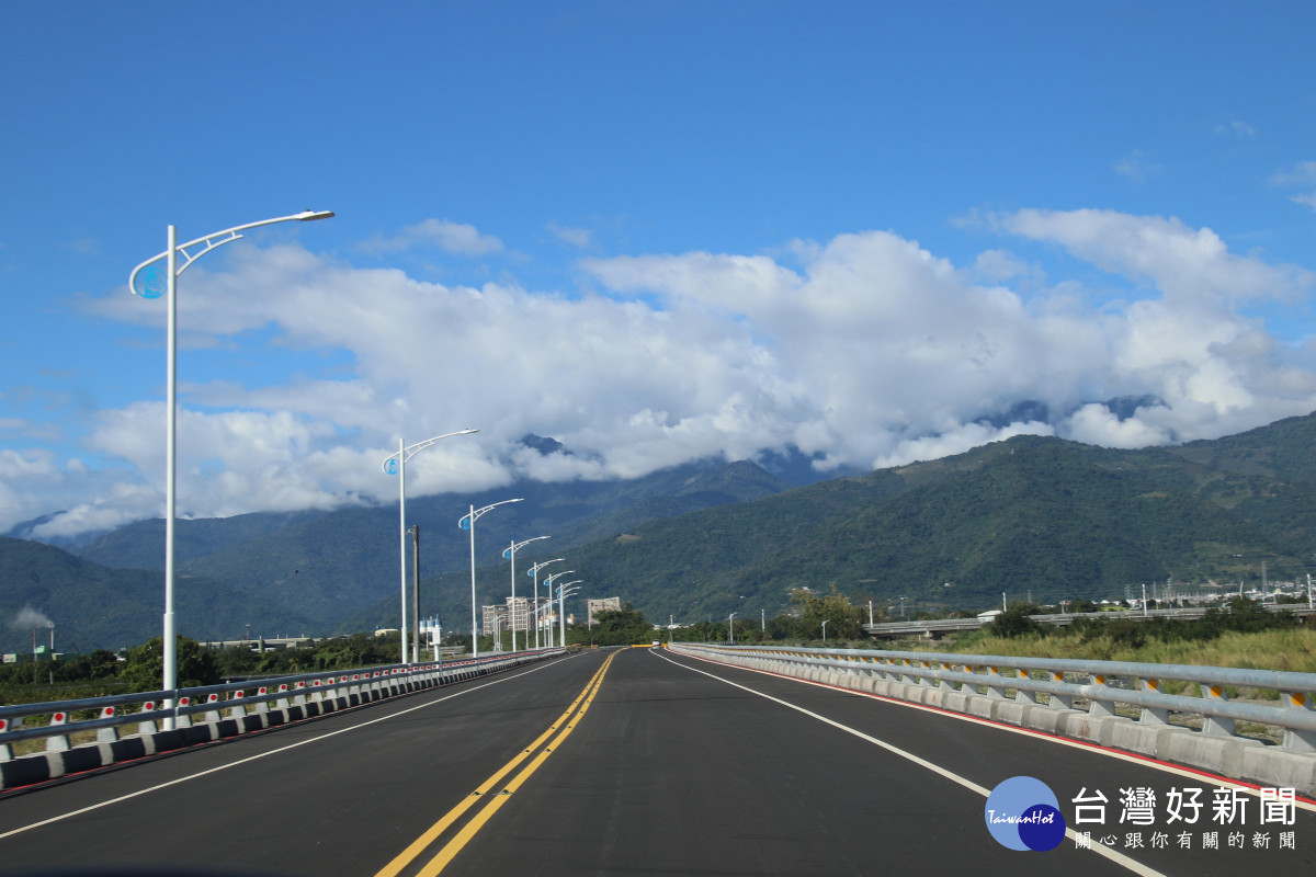 臺東太平溪右岸一路通市區段第一鐵路橋至康樂橋段開工　預定年底通車