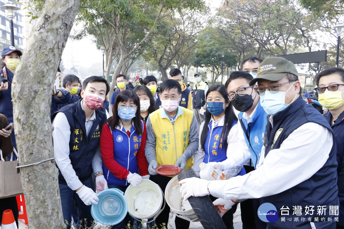 桃園市環境清潔週起跑，市府環保局籲請大家攜手做環保。