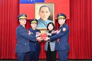 雲林卸、新任警察局長交接典禮，新任局長林故廷上任/李光揚翻