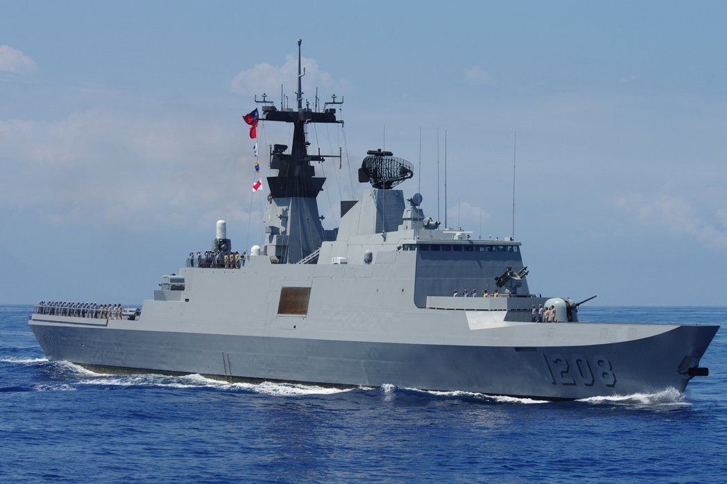 中華民國海軍康定級飛彈巡防艦承德艦（原為法國拉法葉級巡防艦）（圖／資料照片，圖源：翻攝自中華民國海軍官網）