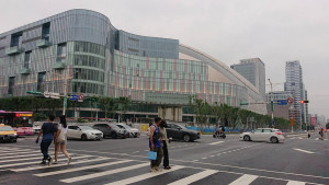 台北市忠孝東路與光復南路口街景（圖／資料照片，圖源：台灣好新聞編輯部）
