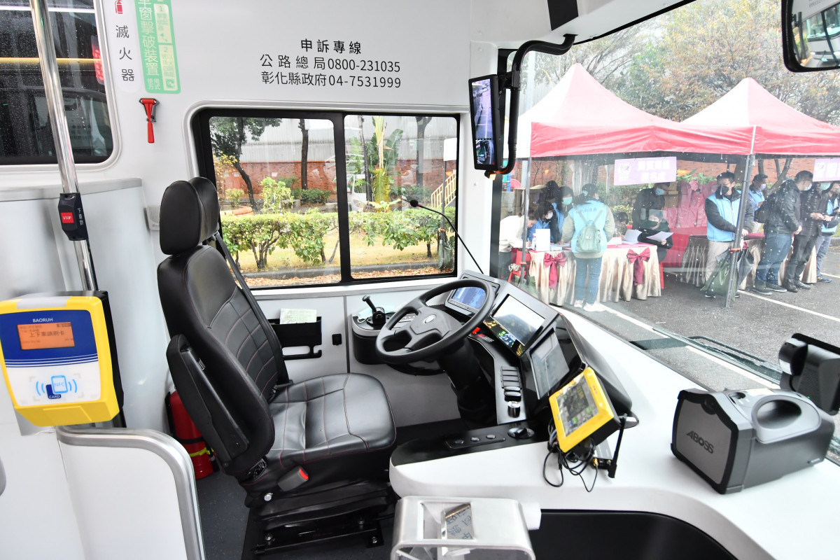 Model T電動巴士內部。圖／彰化縣政府提供