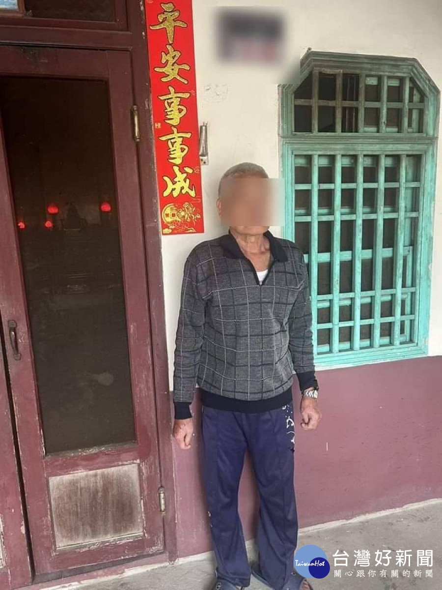 老翁誤觸安心手錶,臺西警協助查看讓家人安心/臺西警分局提供