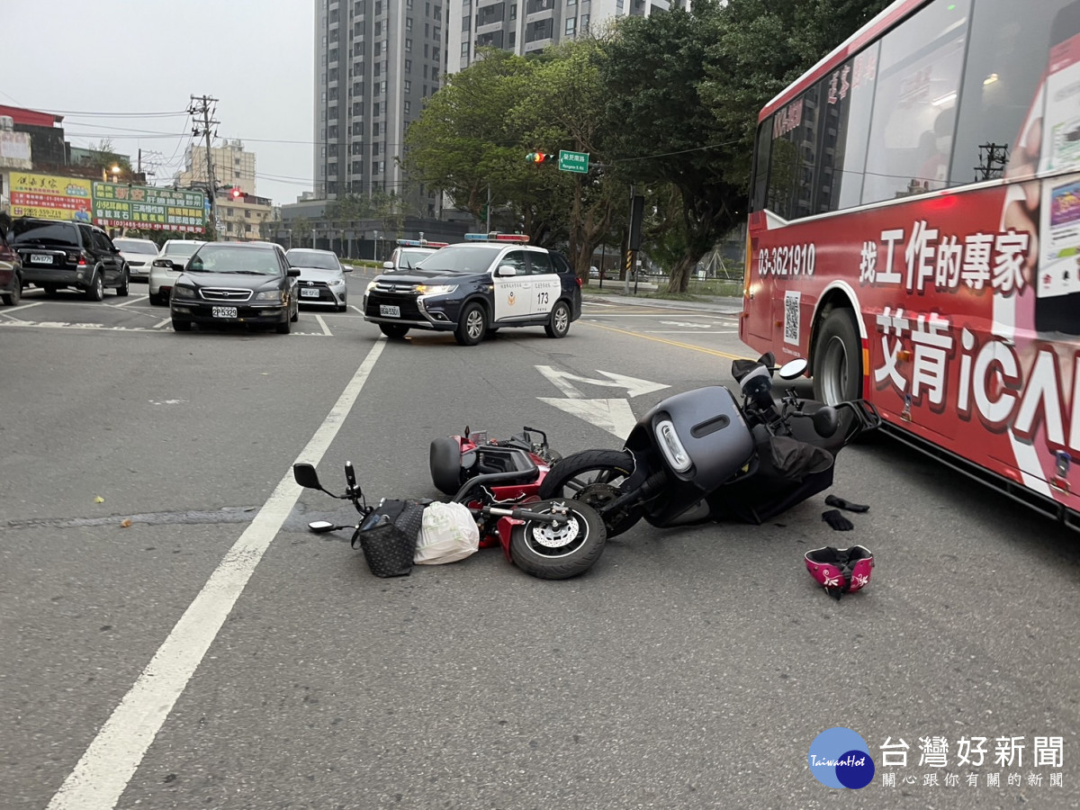 發生車禍快逃跑，車禍撞出通緝犯。<br /><br />
<br /><br />
